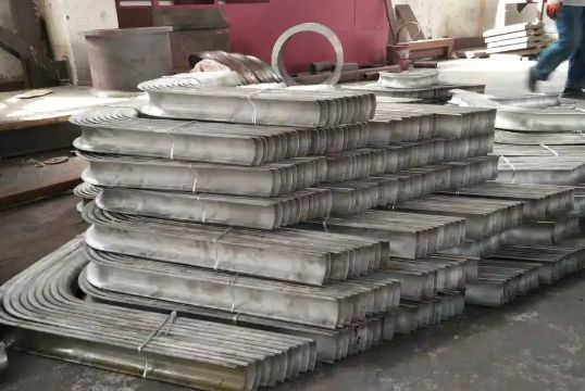 怕买错？锅炉过热器防磨盖板采购避坑手册,从材质到厂家全流程教你选!